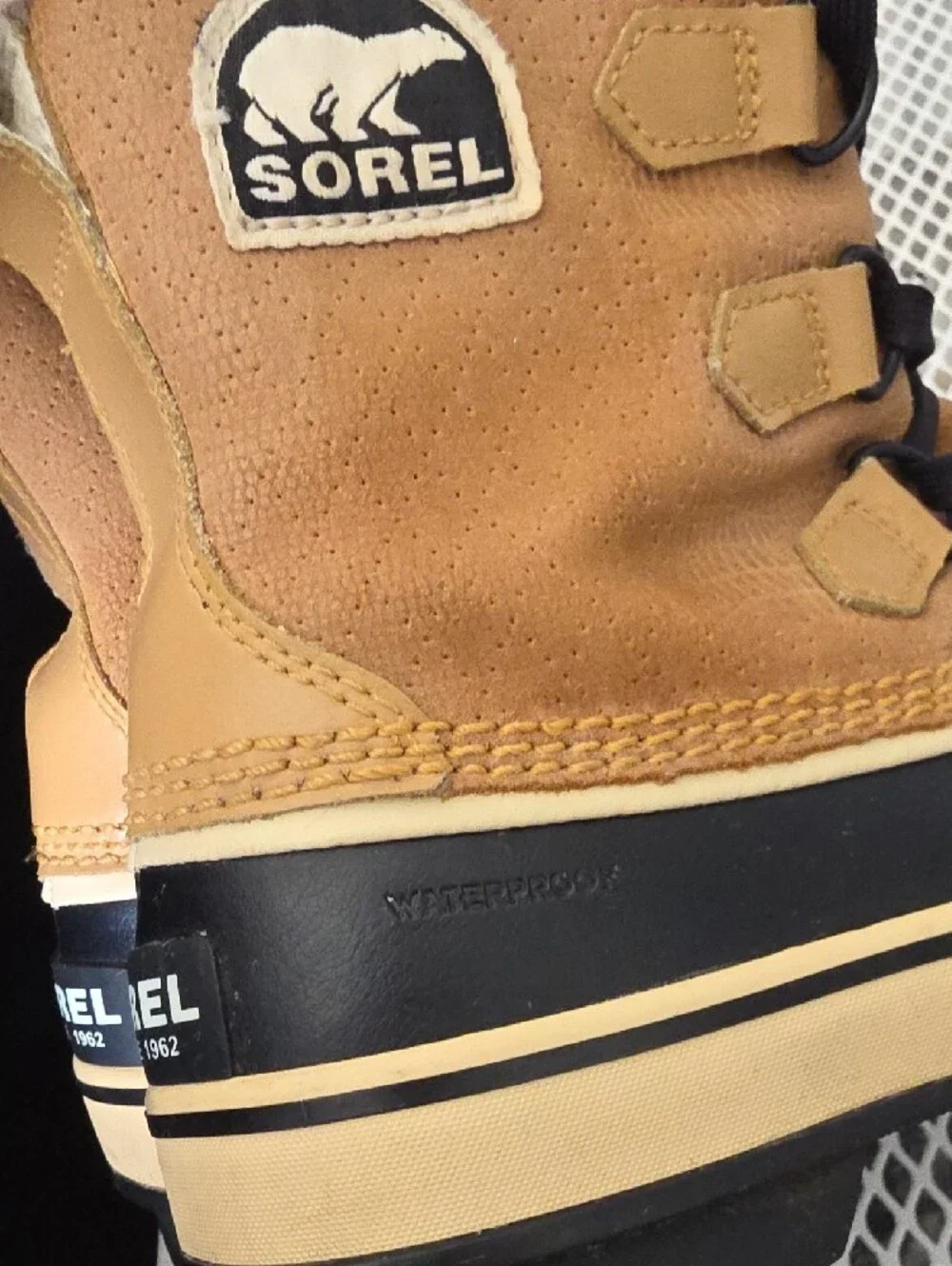 Sorel Tan and Black Winter Boots with Cream Faux Fur - Picture 5 of 9